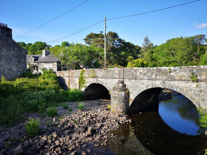 Y Bwthyn, Llanbedr