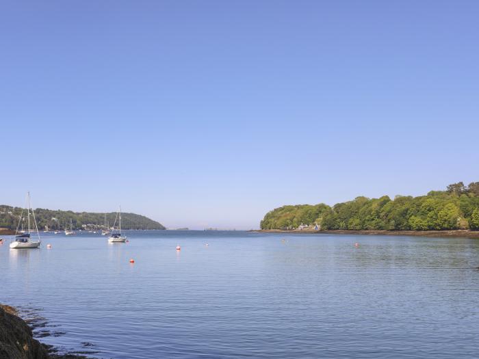 Moranedd, Menai Bridge