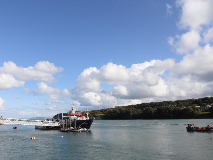 Moranedd, Menai Bridge