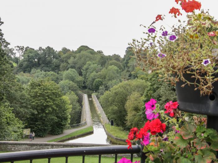 Belmont Bridge, Henlle