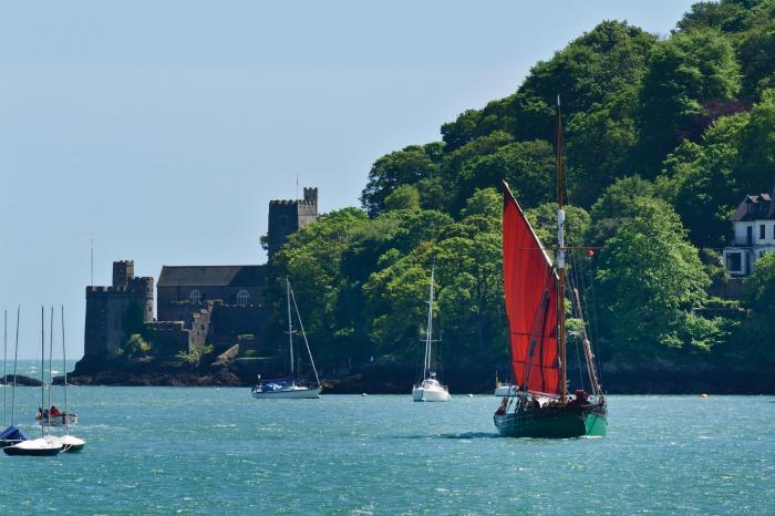 2 Sails, Dartmouth