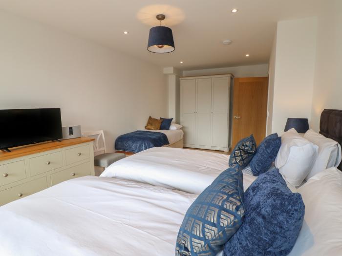 Oakwood House in Tansley near Matlock, Derbyshire. Smart TV. En-suite bedrooms. 5bedroom. WiFi