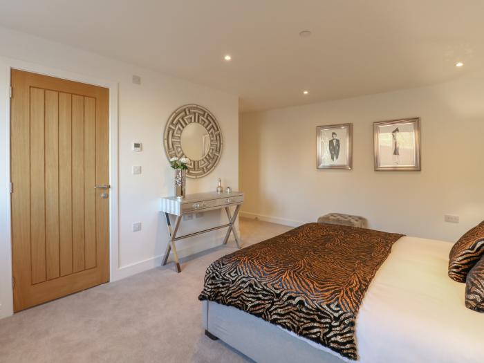 Harbourside Haven Apartment 4, Weymouth