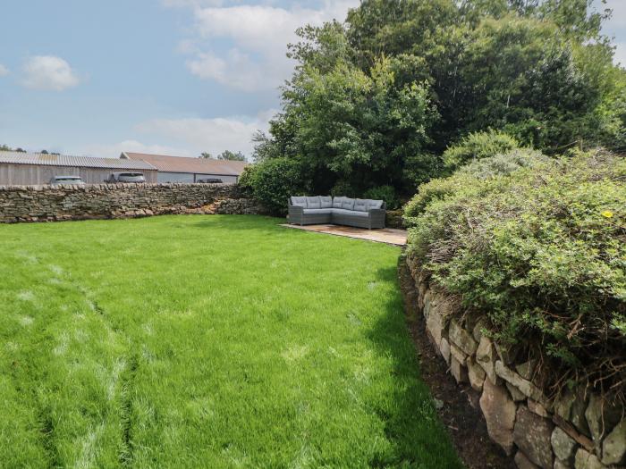 Butterlands Farm, Wincle, near Sutton, Macclesfield, Cheshire, Peak District National Park, Hot tub.