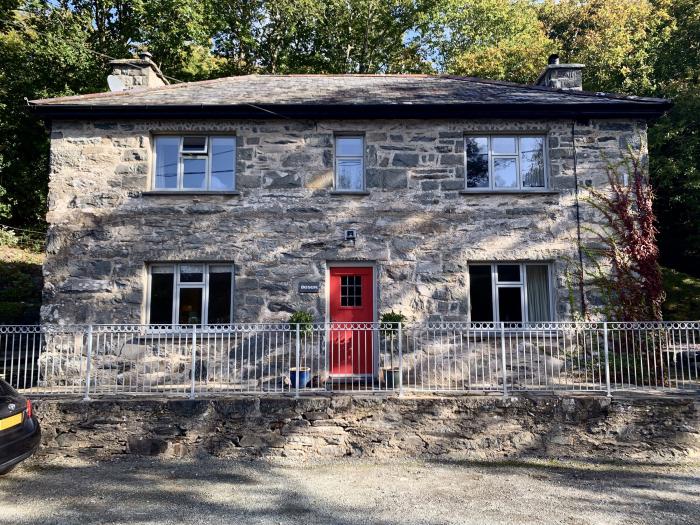 Beser Cottage, Llanbedr