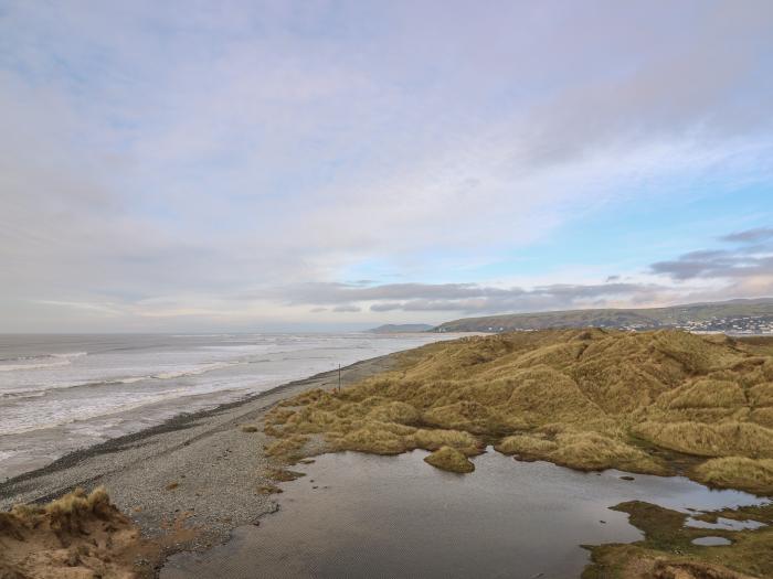 McAuliffe Lodge, Borth