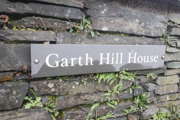 Garth Hill House, Ambleside, Cumbria. In National Park. Close to shop, pub, lake, and river. Garden.