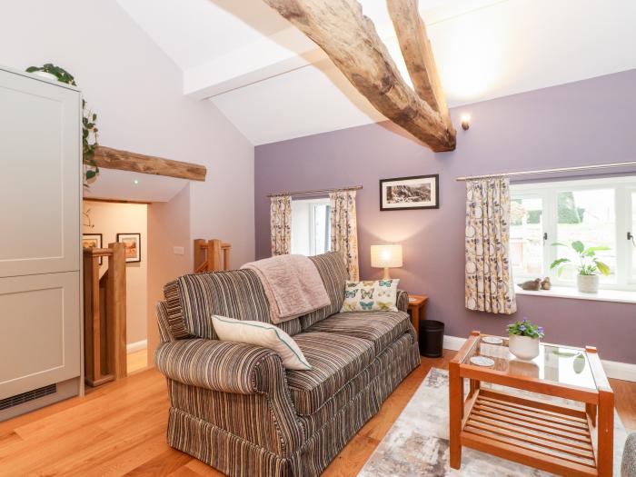 Ashmead Cottage is in Hawkshead, Cumbria. In Lake District National Park. Off-road parking. Smart TV