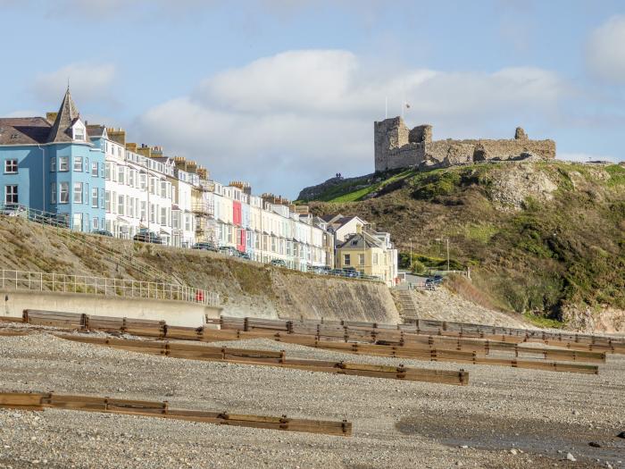 Enfys, Criccieth