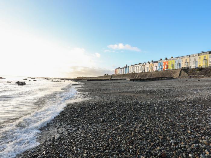 Enfys, Criccieth