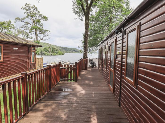 Shoreside Lodge, Bowness-On-Windermere