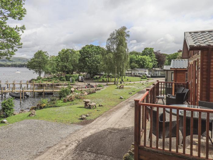 Shoreside Lodge, Bowness-On-Windermere