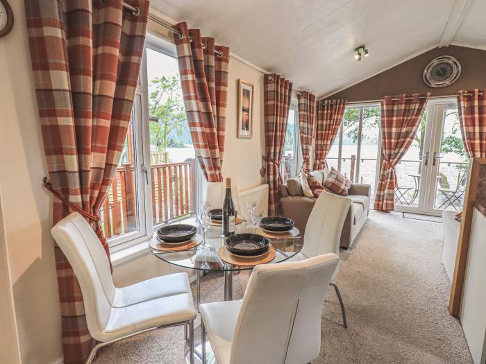 Shoreside Lodge, Bowness-On-Windermere