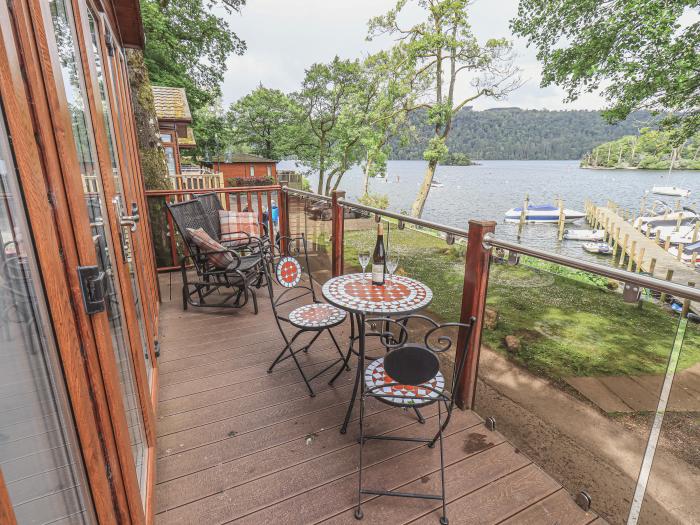 Shoreside Lodge, Bowness-On-Windermere