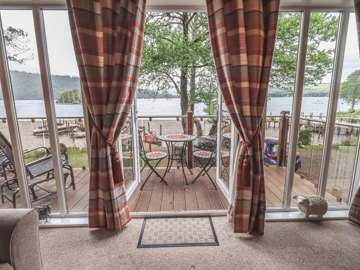 Shoreside Lodge, Bowness-On-Windermere