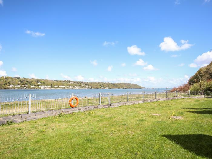 Bwthyn Siliwen (Old Bath House), Bangor