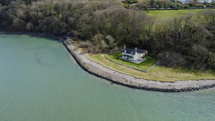 Bwthyn Siliwen (Old Bath House), Bangor