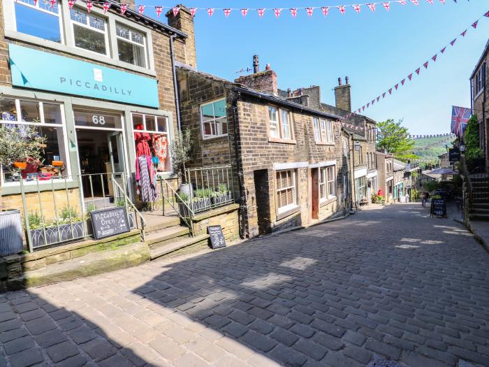 6 Green Street, Haworth