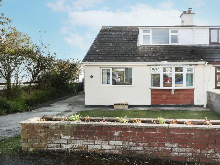 11 Capel Farm, Trearddur Bay