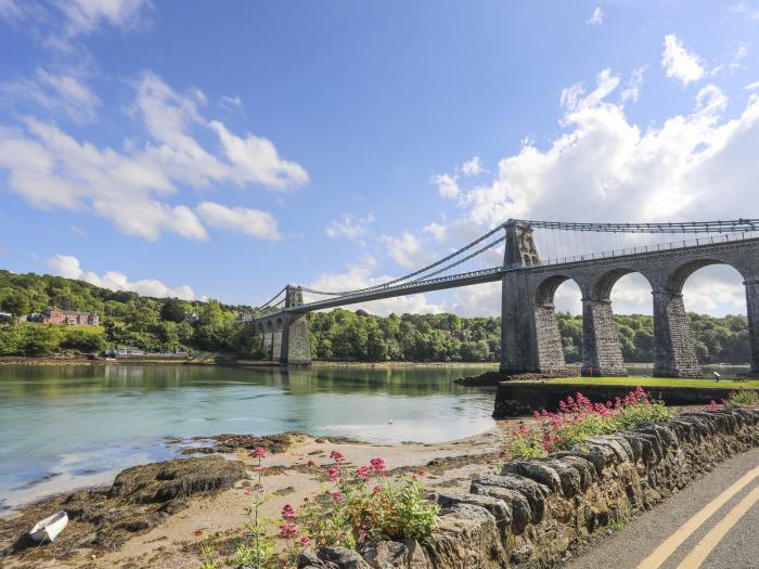 Bee Hive Cottage, Menai Bridge