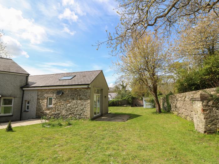 Bee Hive Cottage, Menai Bridge