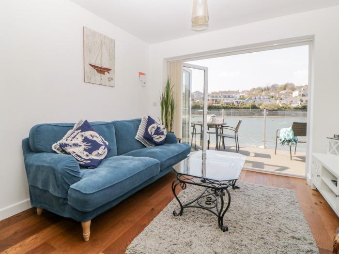 2 Beach Cottage, Hooe