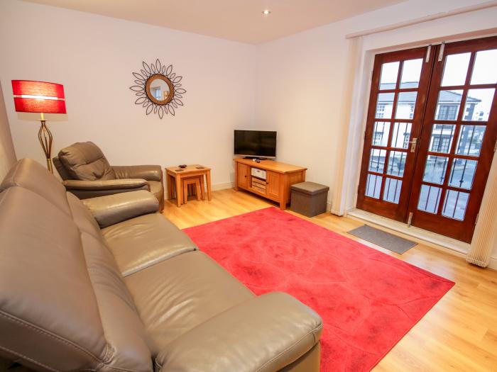 9 The Oakleys, Porthmadog