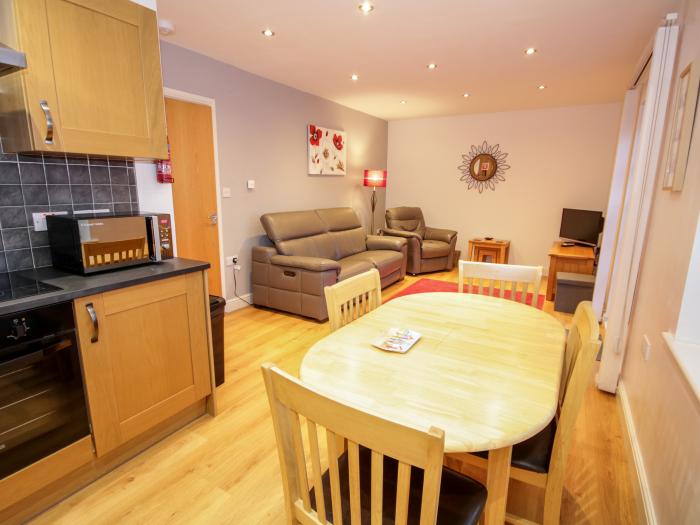 9 The Oakleys, Porthmadog