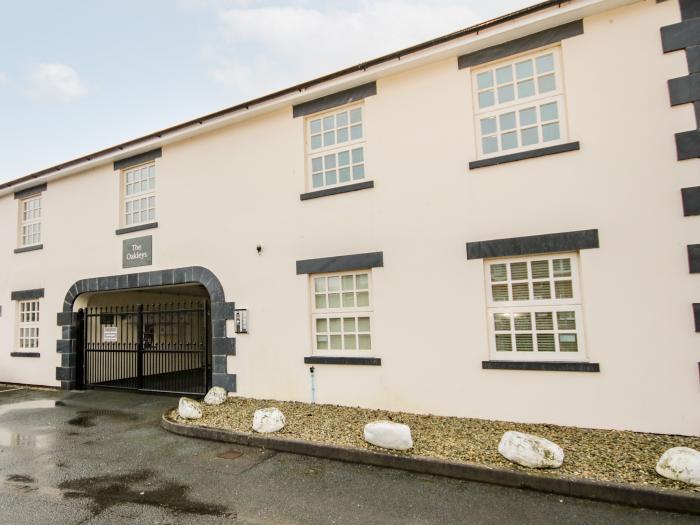 9 The Oakleys, Porthmadog