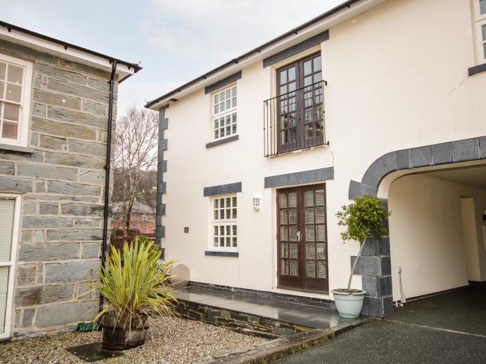 9 The Oakleys, Porthmadog