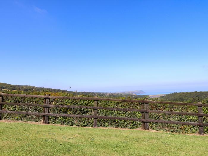 Gorwelfa rests in Nevern, Pembrokeshire. Enclosed garden. Off-road parking. Sea views. Single-storey