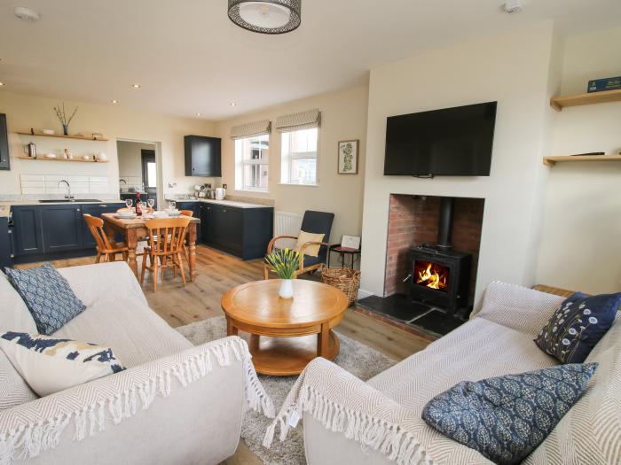 Bethania, Llanrhaeadr-Ym-Mochnant, Powys, countryside and mountain views, woodburning stove, stylish