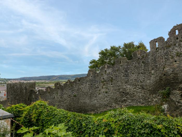 Y Bwthyn, Conwy