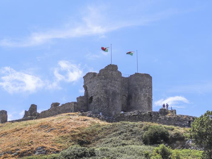 Gyda'r Llif, Criccieth