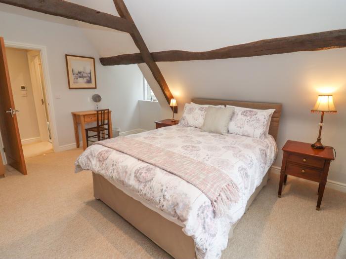 Hayloft Cottage, Cirencester