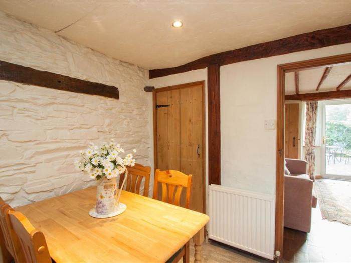 Rustic Cottage, Bowness-On-Windermere