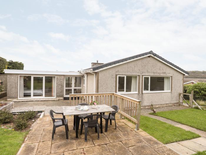 107 Lon Penmon, Benllech