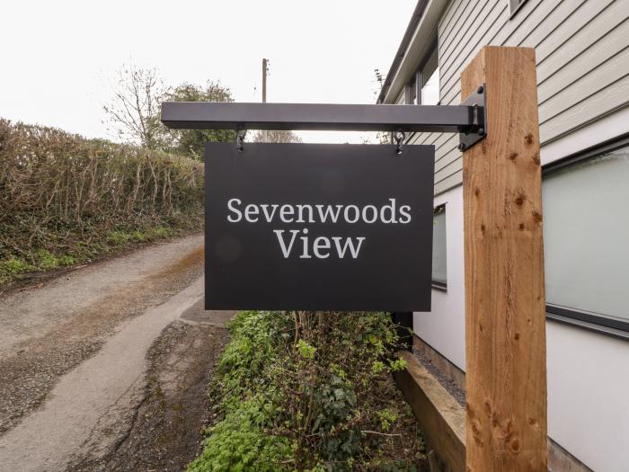 Sevenwoods View in Longhope, Gloucestershire, reverse-level, dog-friendly, off-road parking, garden.