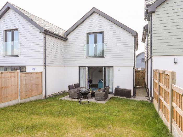 2 Parc Delfryn, Benllech