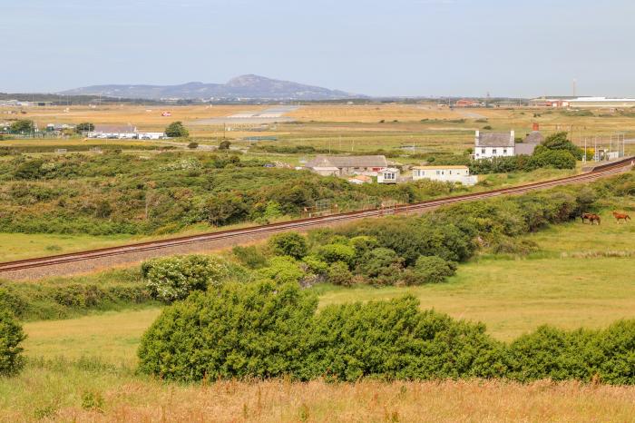 Plas Newydd, Rhosneigr