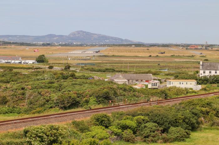 Plas Newydd, Rhosneigr