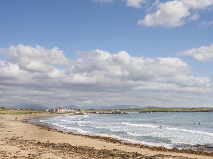 Plas Newydd, Rhosneigr