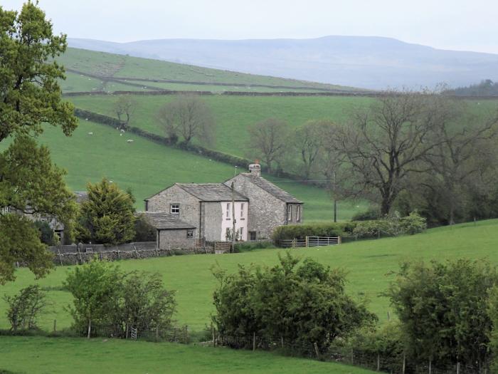 2 Hull House Cottage, Hellifield