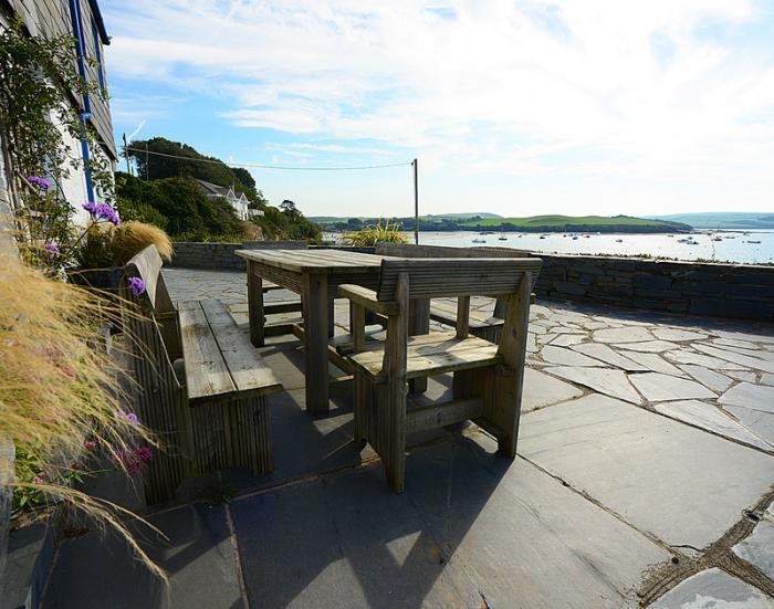 Quay Cottage 2 (Rock), Rock