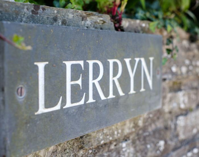 Lerryn, Rock