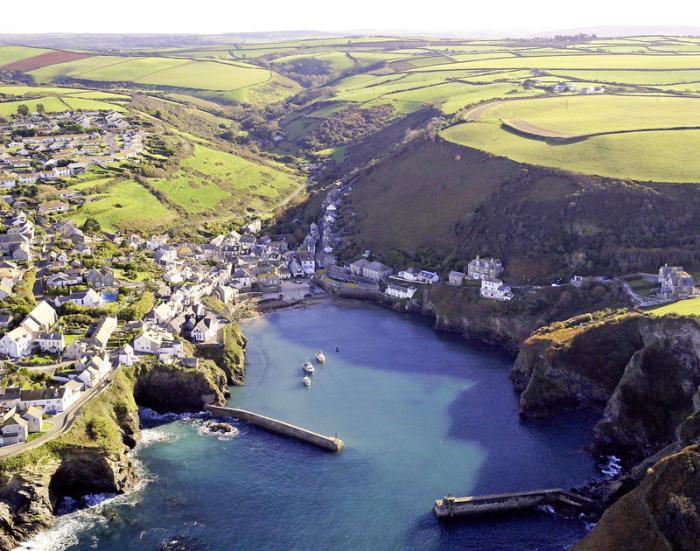 Homelands, Port Isaac