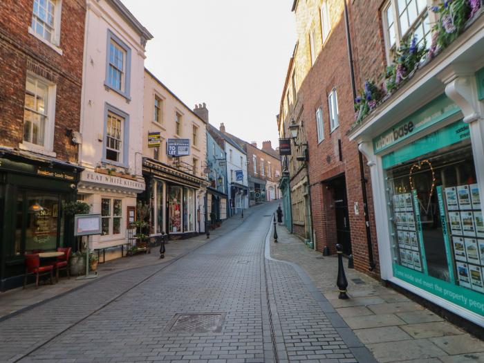 14 Lowes Barn Bank, Durham