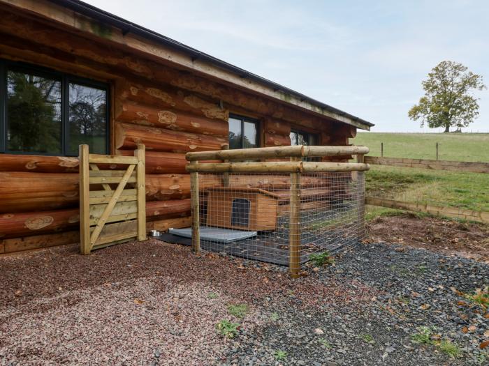 Douglas Cabin, Clifton Upon Teme