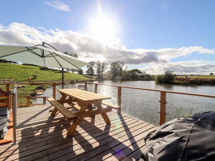 Douglas Cabin, Clifton Upon Teme