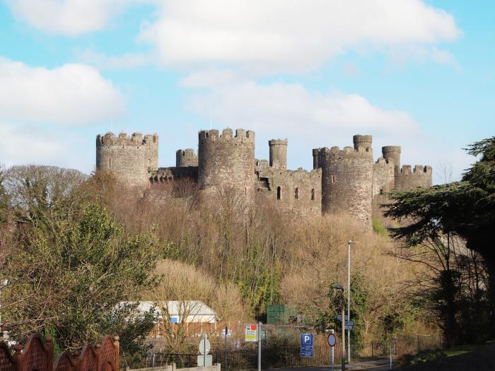 8 Watkin Street, Conwy